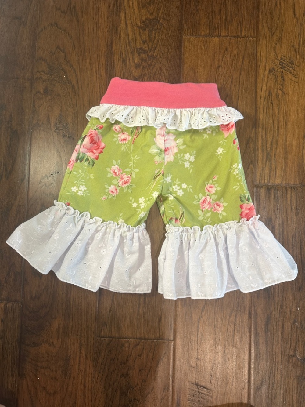 Giggle Moon Floral Ruffle Capri Pants - Picture 5 of 5
